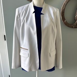 Chico's White Blazer with Structured Shoulders and Classic Lapel size L or 2